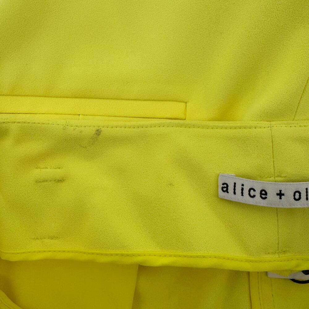 Alice + Olivia Steffie Belted Pleated Crepe Shorts Womens Size 14 NWT Bright - Picture 10 of 10